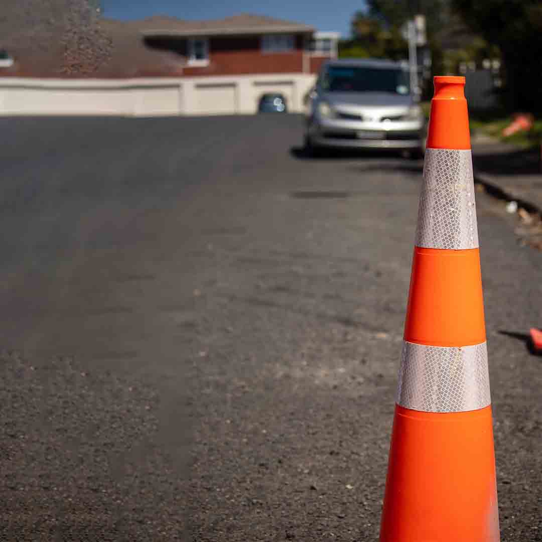 CONO DE SEGURIDAD PVC REFLECTANTE 70 CM - Image 3