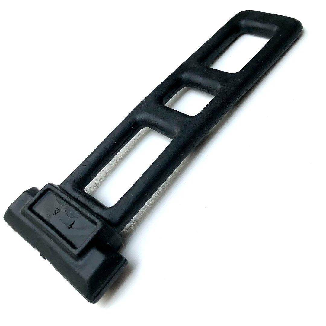 TIRANTE DE GOMA PARA GUARDAFANGO SCANIA