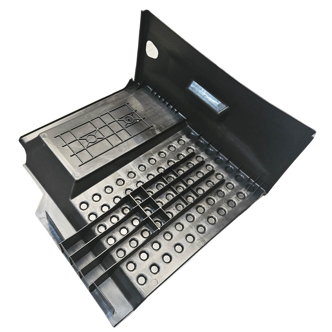 TAPA DE BATERIA CAMIONES VOLVO Y RENAULT 22078106 - Image 3